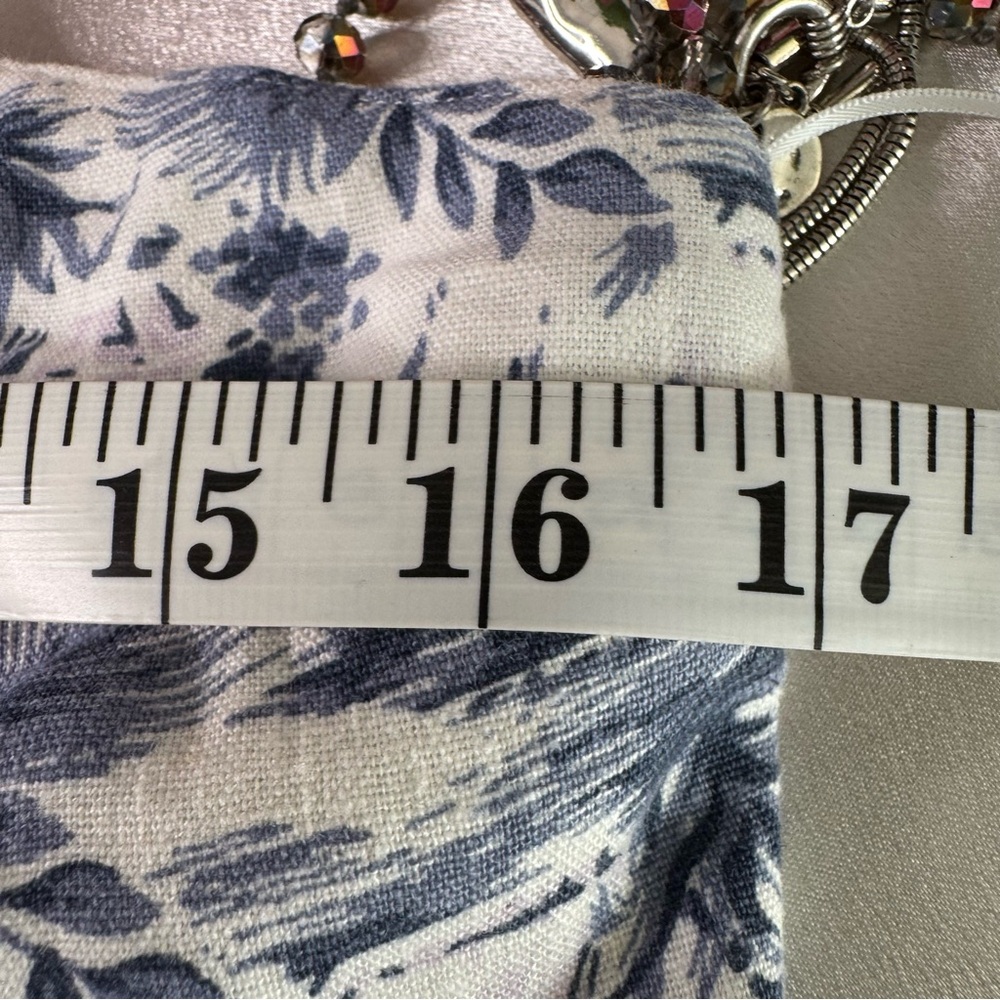 Abercrombie & Fitch Floral Blue and White Women's Top - Picture 7 of 10